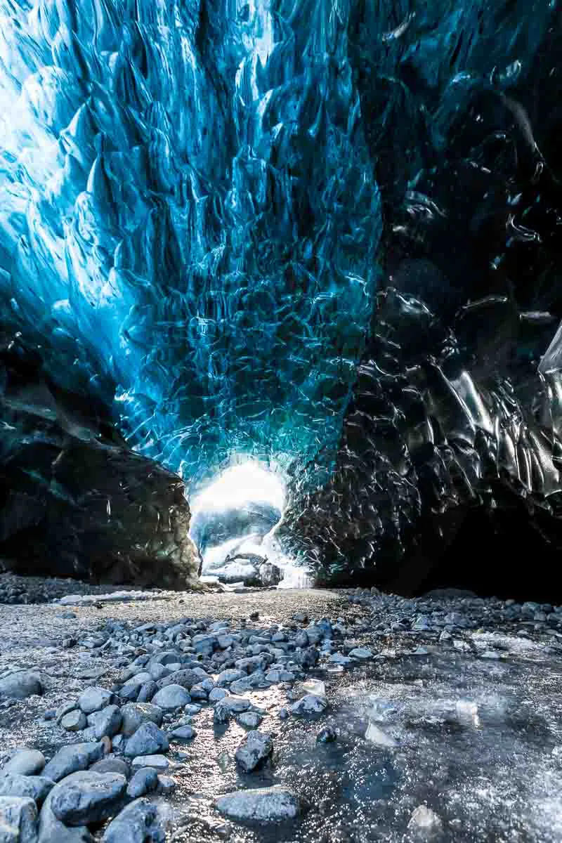 grotte-de-glace-au-vatnajokull-en-islande